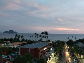 Wake Up Aonang Hotel