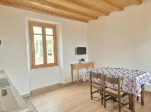 Traditional mountain loft in 15min from Como lake