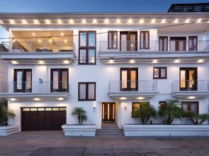 Villa Nightfall