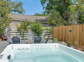 Southern Vine Sip and Stay Combo