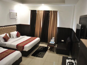 Green Hotel & Restaurant