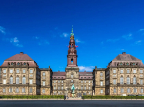 ★102m2 Scandinavian Design & Prime Location★ PROF Cleaning