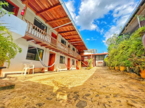 Hostal El Colibri