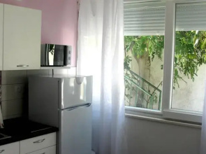 Apartments Lola