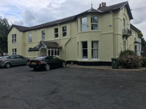 Winston Manor