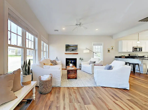 24 Arundel - 2 Br Home