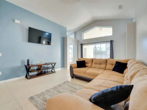 11 Mi to Disney: Pet-friendly Aviana Resort Home!