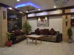 Goroomgo Mountain Agra