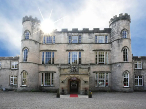 Melville Castle