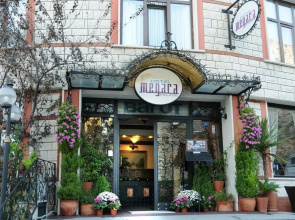 Megara Palace