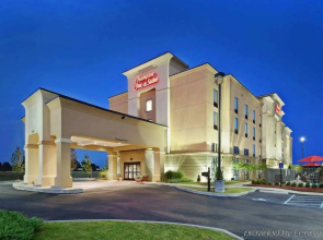 Hampton Inn & Suites Millington