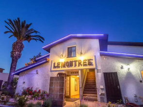 Lemon Tree Hotel & Suites Anaheim