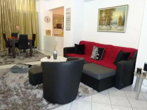 Black & White Apartment !