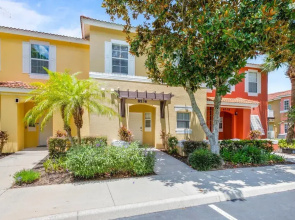 8536 Crystal Cove Loop