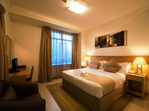 Oaks Liwa Heights Suites