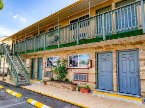 Budget Inn Motel