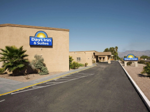 Knights Inn Tucson D.M.A.F Area