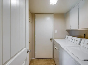 Charming Tempe Home w/ Pool & Putting Green!