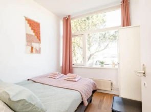 Amsterdam Beach Apartment 1, Private Garden