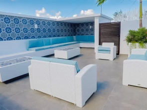Private Roof w Plunge Pool, Brand New 2 Br Penthouse for 6 Sleeps!