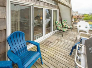 Sea Loft by RedAwning