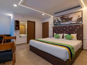 Thejas Houseboat Premium Three