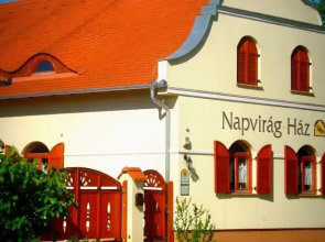 Napvirág-Ház