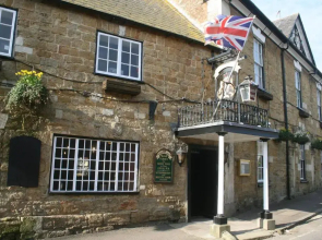 The Ilchester Arms Hotel