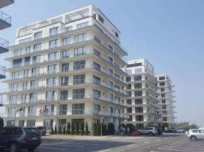 DeSilva Studios 46 & 47