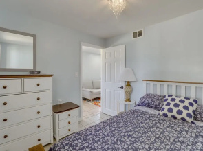 Lovely Abode: Walk to Seaside Heights Boardwalk!