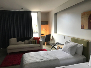 The Arrow Hotel