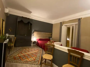384 GUESTHOUSE Rooms & Apartment