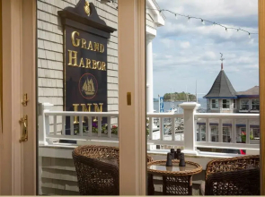 Grand Harbor Inn