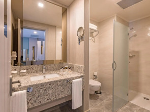 The Chemists’ Club Hotel