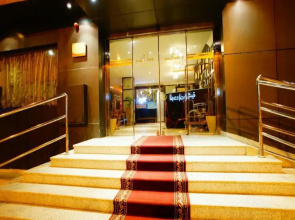Sama Al Qasr Al Muhammadiah - Economic