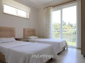 Villa BG12 by JoyLettings
