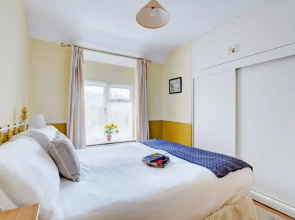 Quaint Holiday Home at Clappersgate District With Courtyard