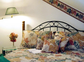 Arbor Hill Inn