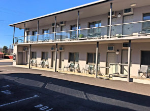 New England Motor Inn