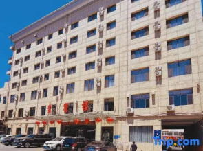 Ulanqab Yingshan Hotel (Jining South Railway Station)