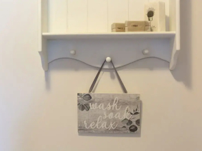 The Rectory Apartment + Free Parking