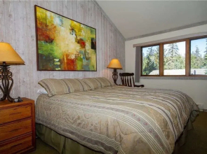 Mountainback #12, Loft