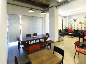 Little Tel-Aviv Hostel