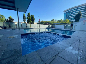 Spacious River view 3 Bdrm Apt with 2 Car spaces