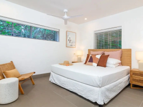 Seascape Holidays - Club Tropical Apts