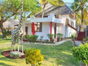 Giraffe House