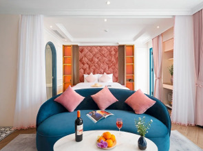 Pavillon Boutique Hotel & Apartment Nha Trang