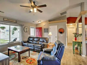 Cozy Getaway w/ Yard & Patio: 4 Mi to Hayden Lake!
