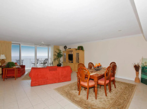 Emerald Beach Resort by Panhandle Getaways
