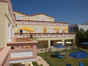 Apelia Hotel